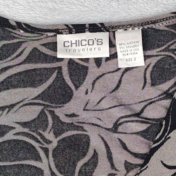 Chicos Travelers Knit Top Womens Size 2 Stretch 3/4 Sleeve Black Geometric VNeck - Picture 2 of 7